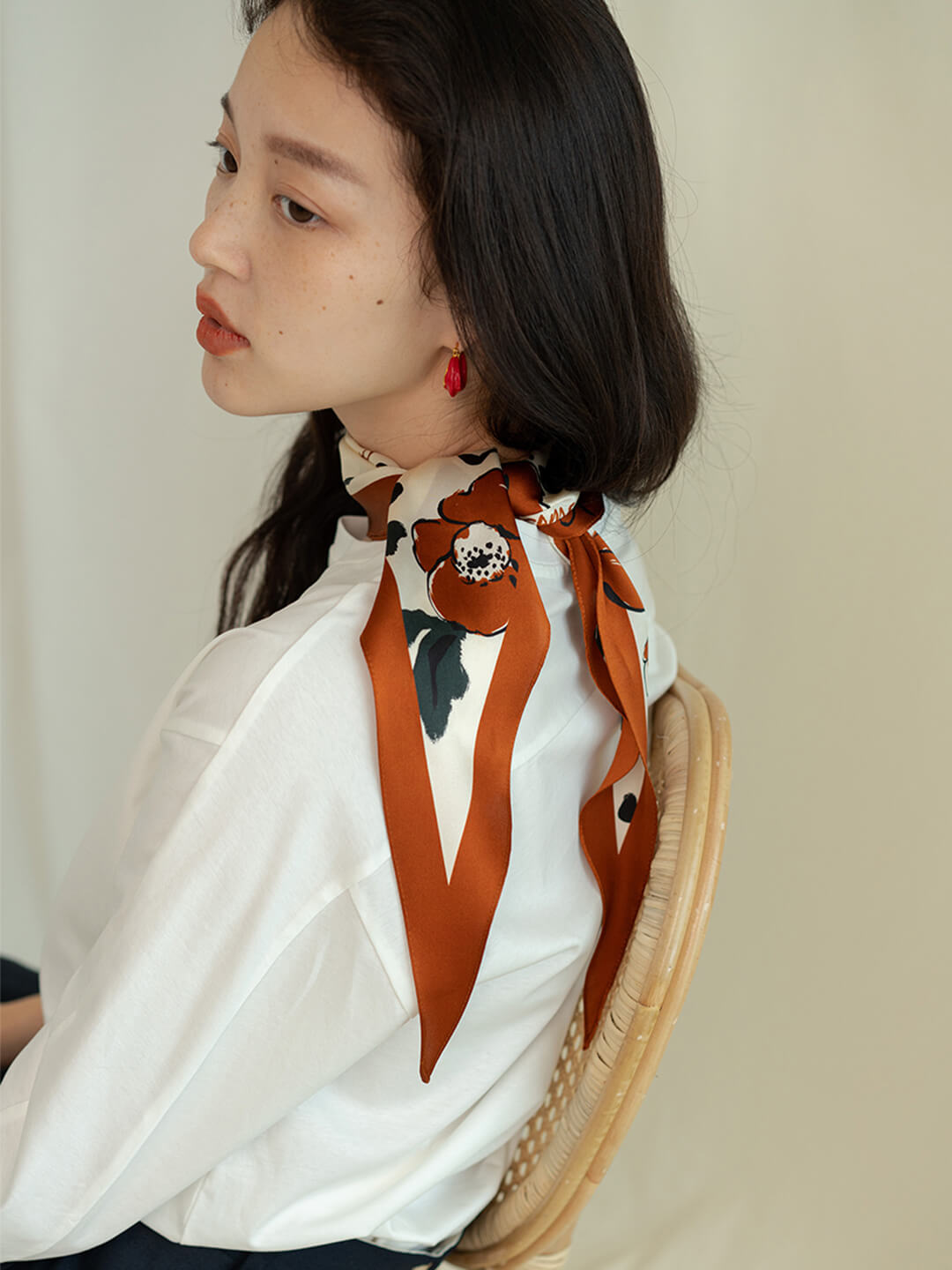 Chowxiaodou 原創彩虹女孩真絲菱形絲巾