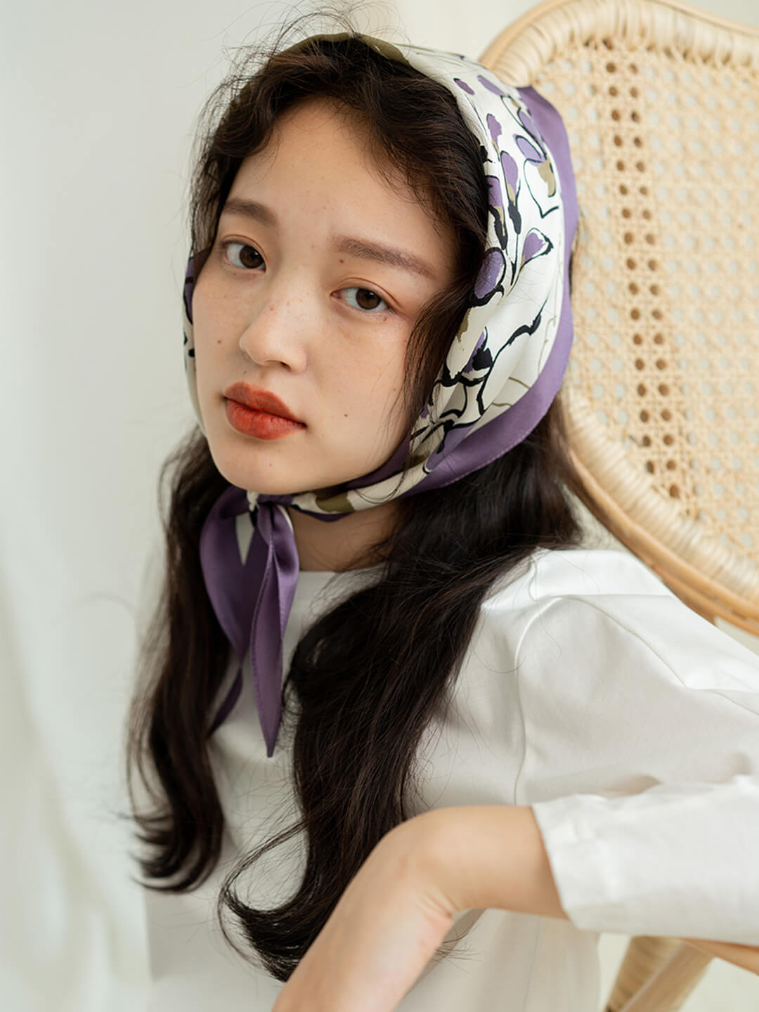 Chowxiaodou 原創彩虹女孩真絲菱形絲巾