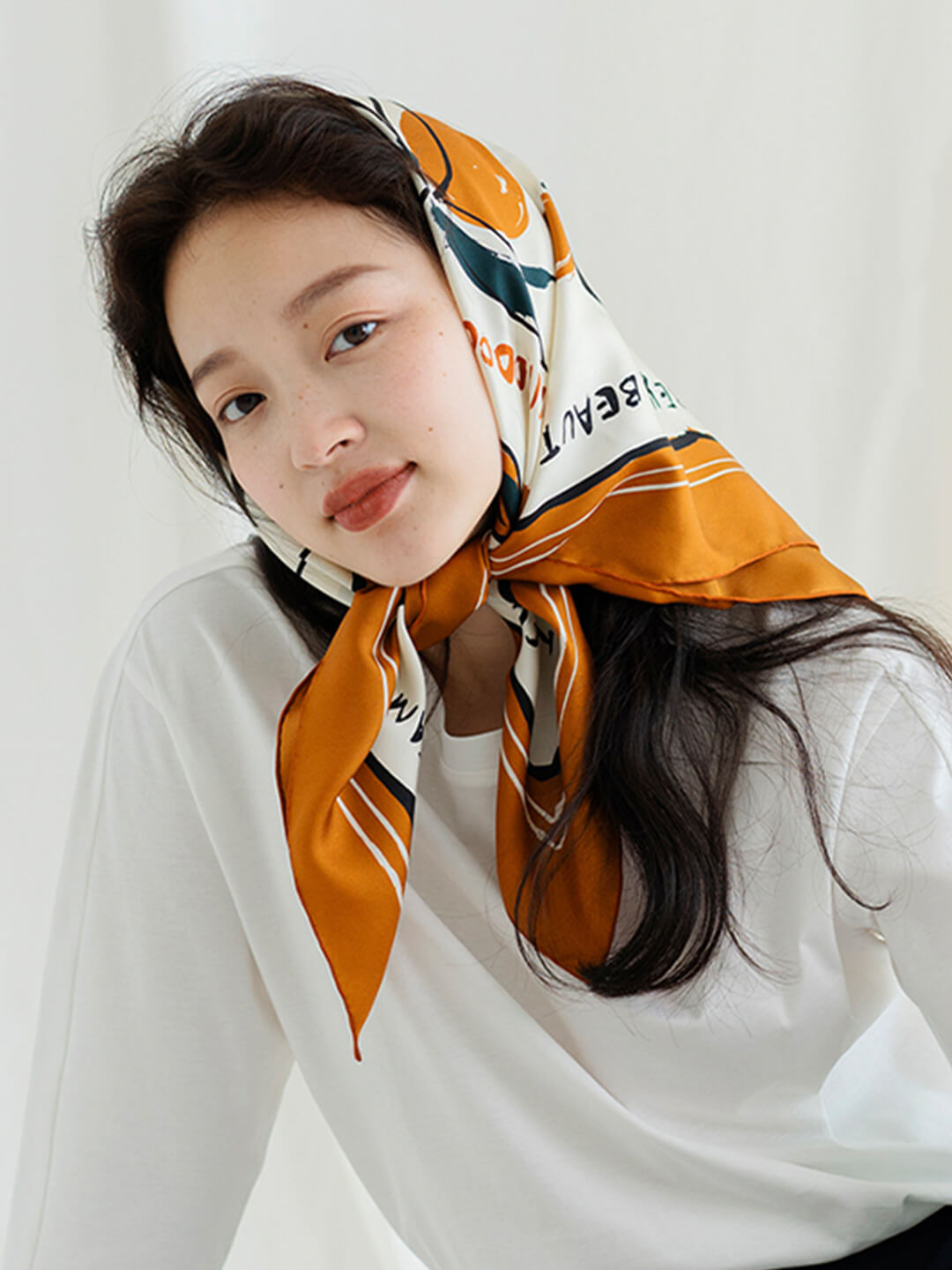 Chowxiaodou 原創彩虹女孩真絲方形絲巾