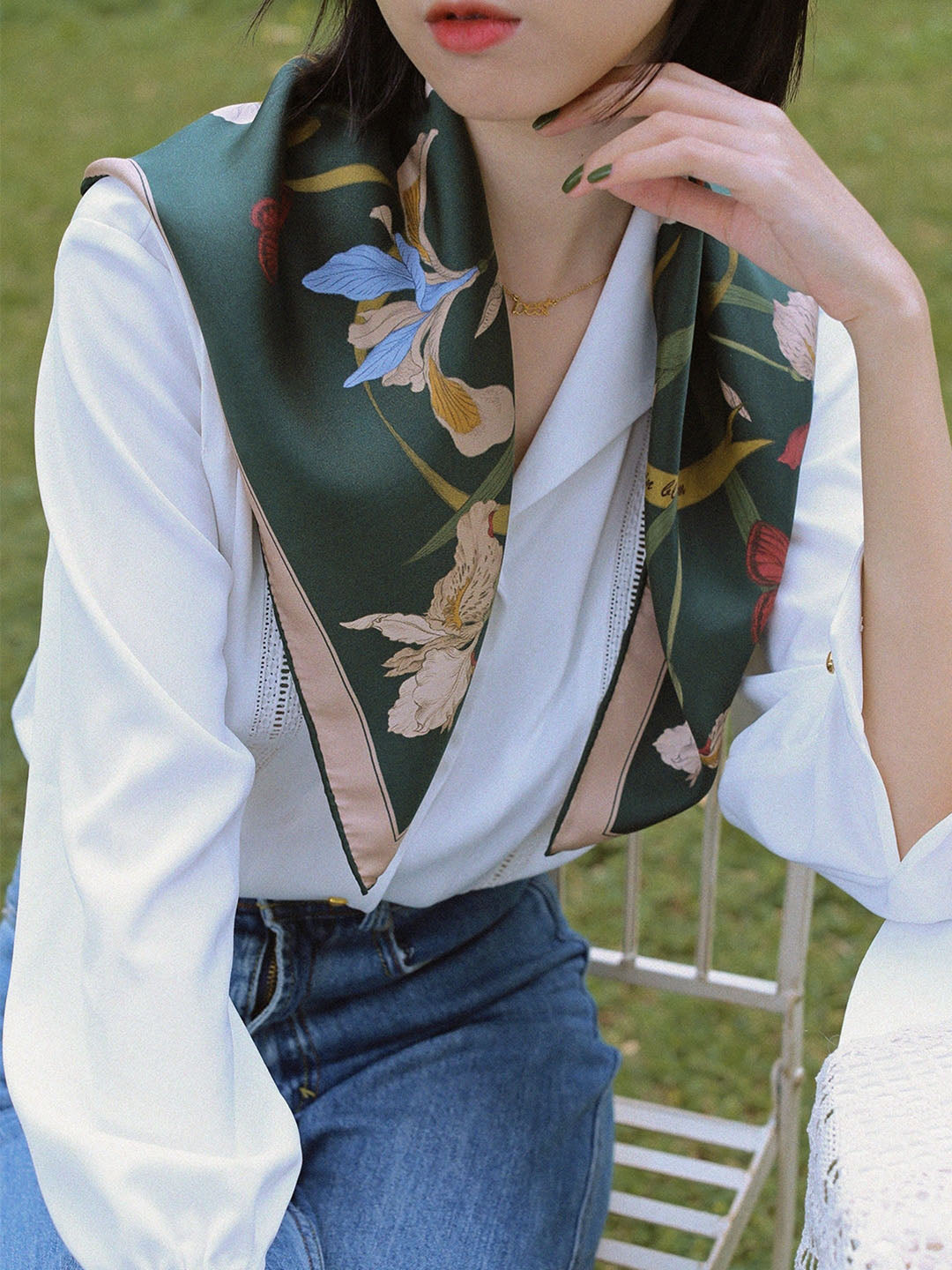 Chowxiaodou 原創彩虹女神4色鳶尾真絲小方巾