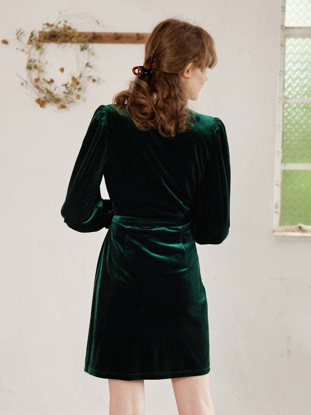 Sofia 墨綠色V領綁帶絲絨連身裙/SIMPLERETRO