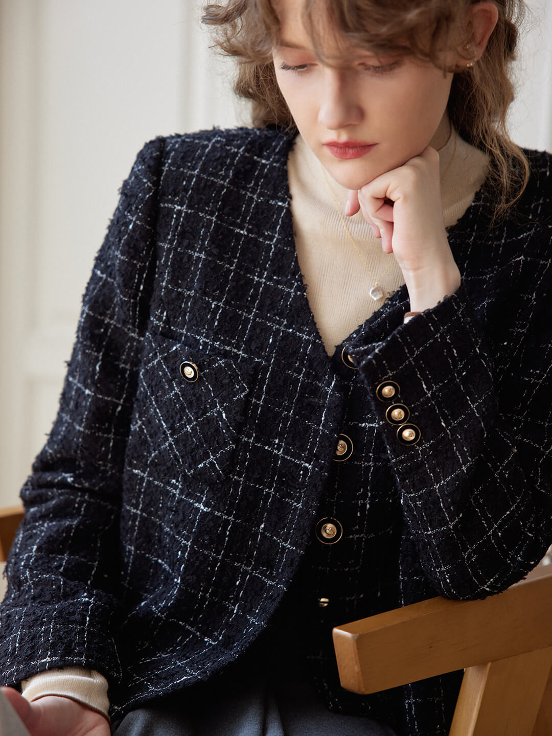 Samantha 黑色V領小香風外套