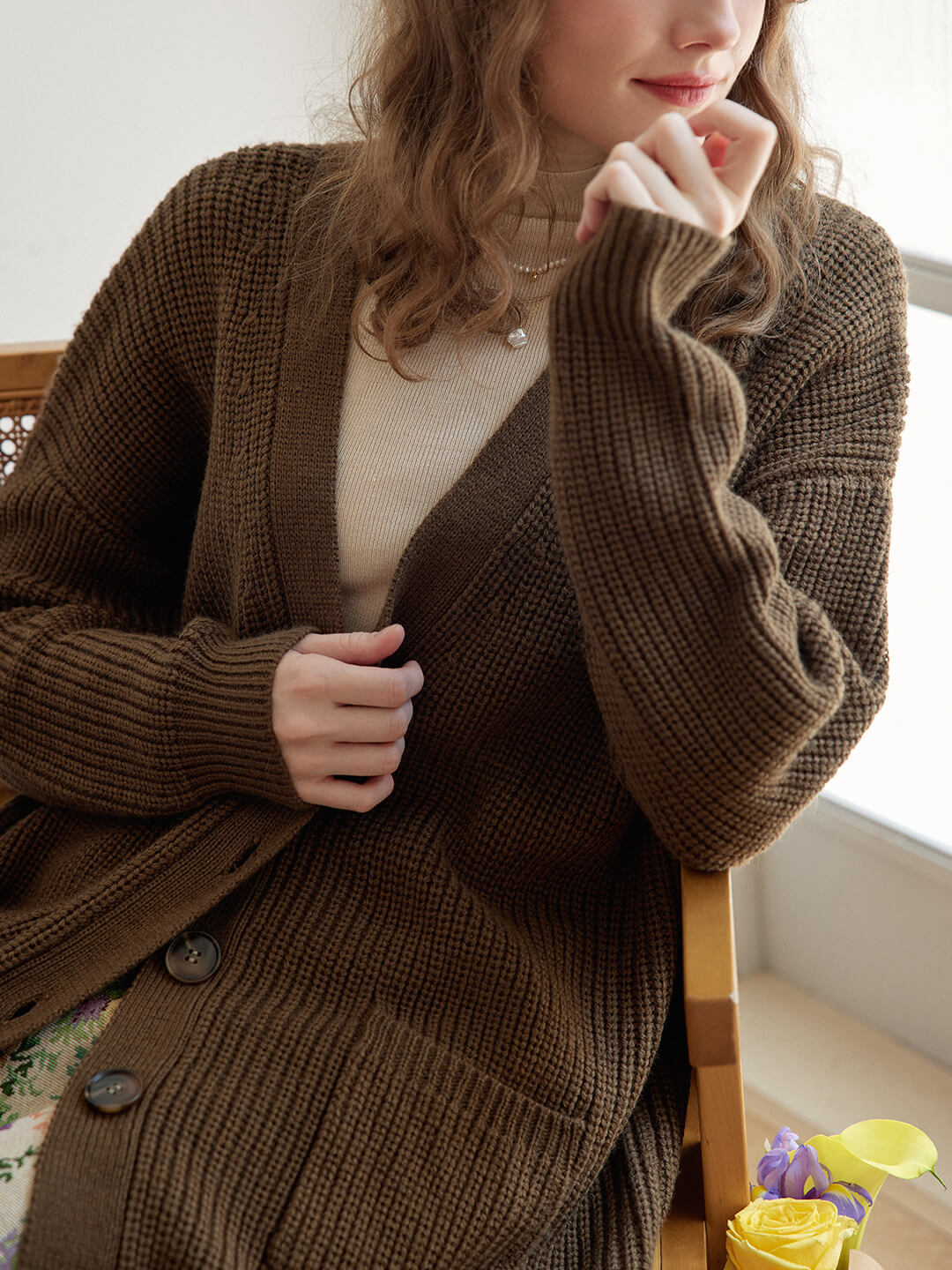 Lillian 棕色V領長款針織外套